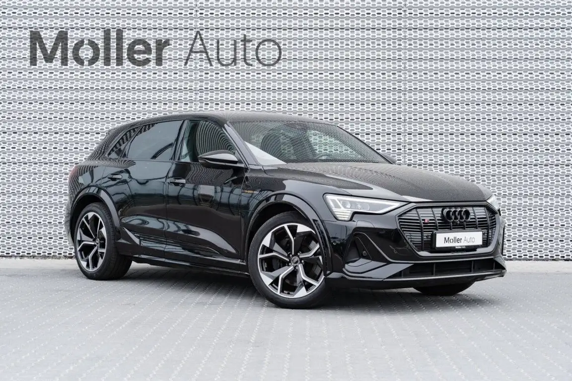 AUDI E-TRON S