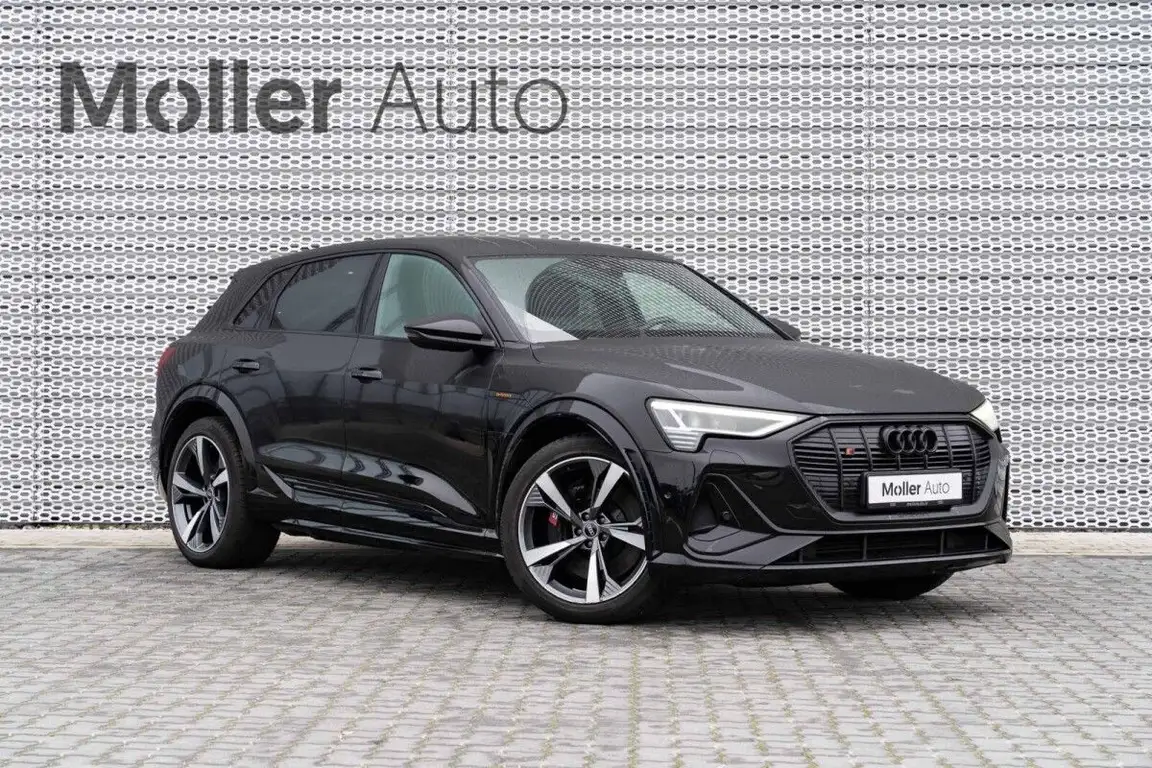 AUDI E-TRON S