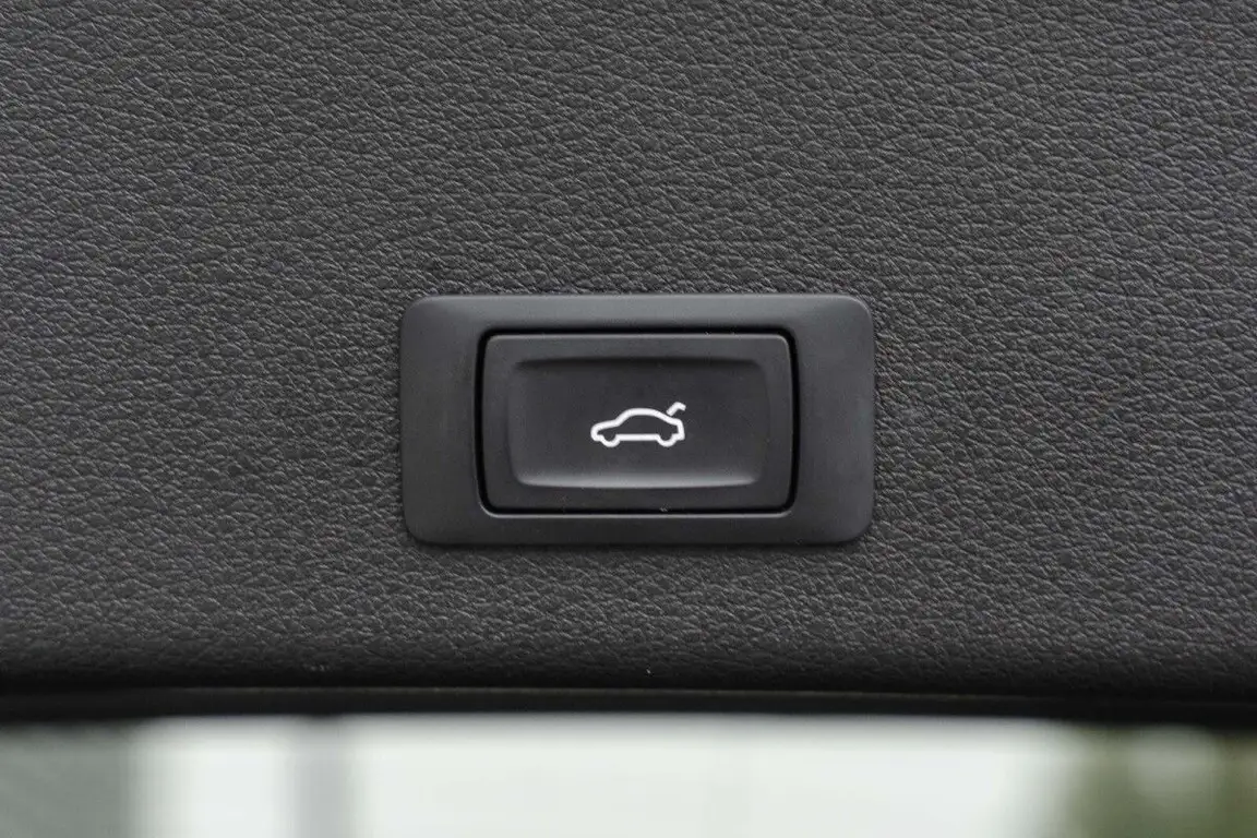 AUDI E-TRON S