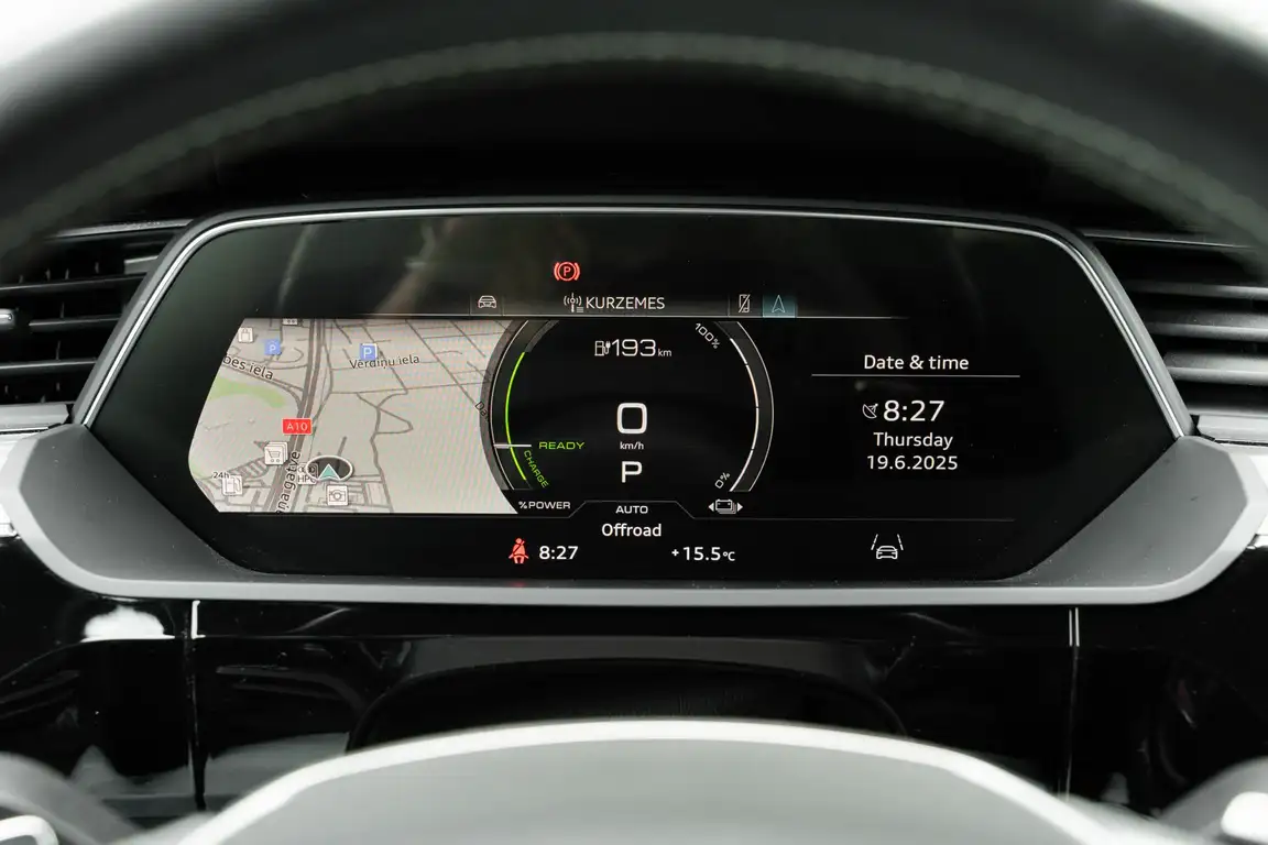 AUDI E-TRON