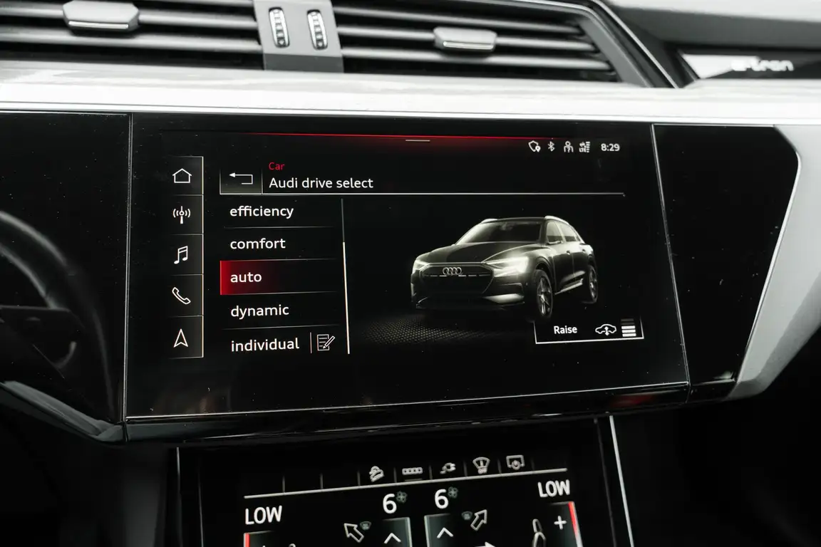 AUDI E-TRON