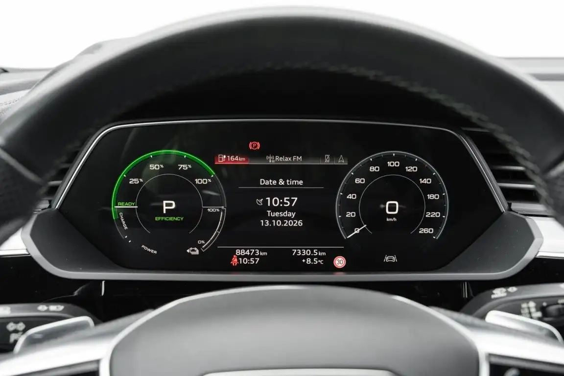 AUDI E-TRON S