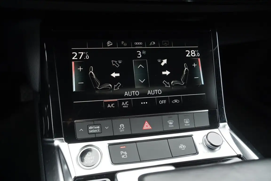AUDI E-TRON S