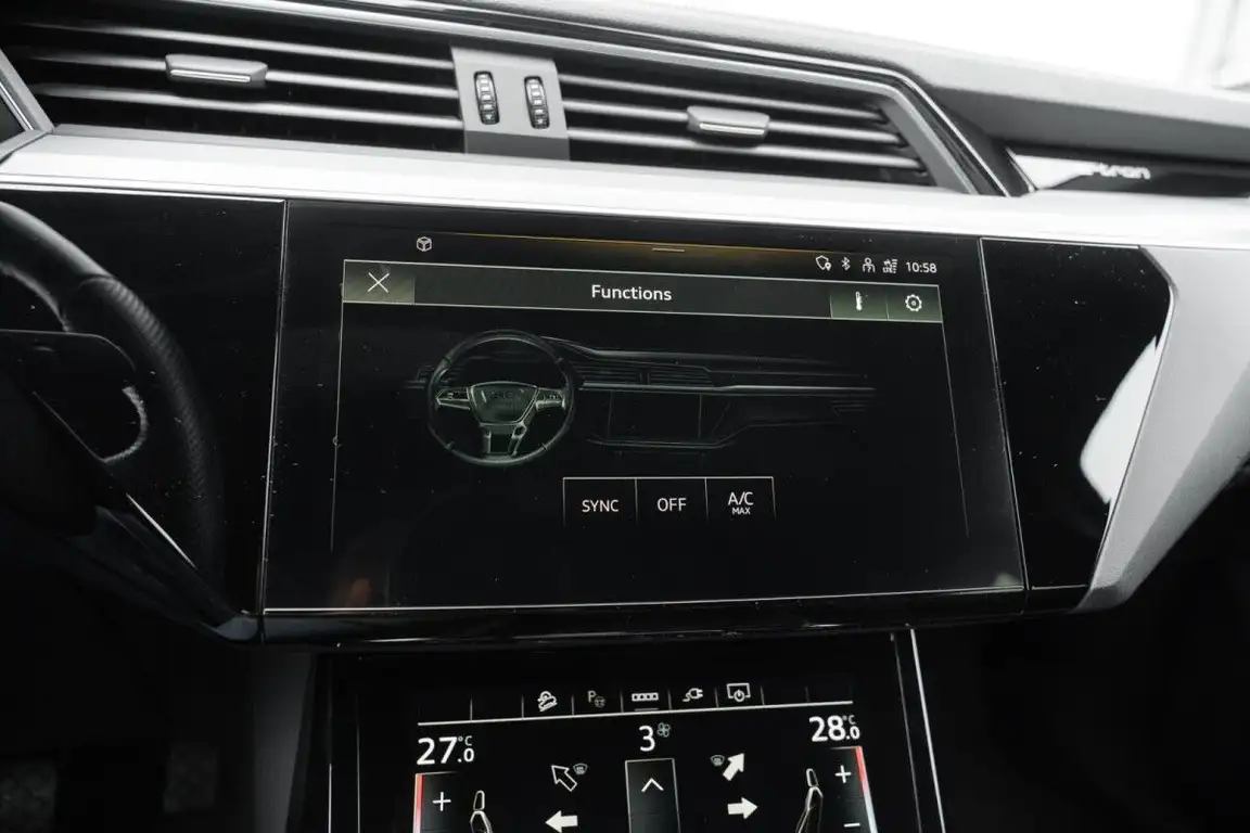 AUDI E-TRON S
