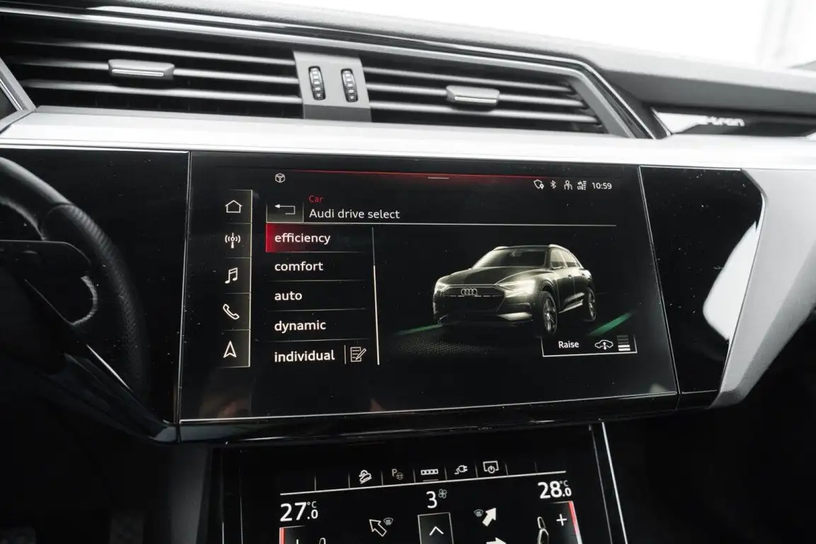 AUDI E-TRON S