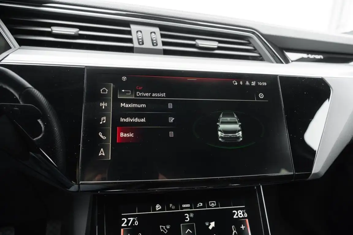 AUDI E-TRON S
