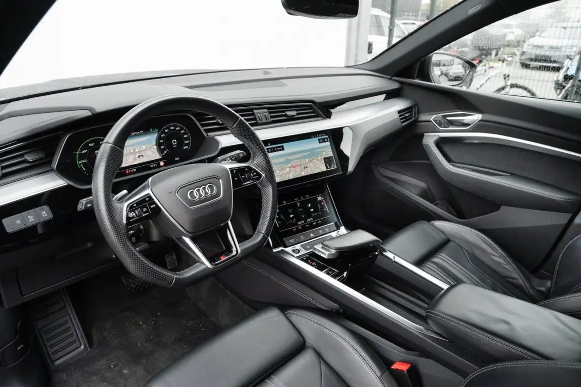 AUDI E-TRON S