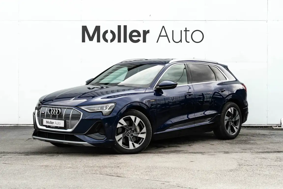 AUDI E-TRON