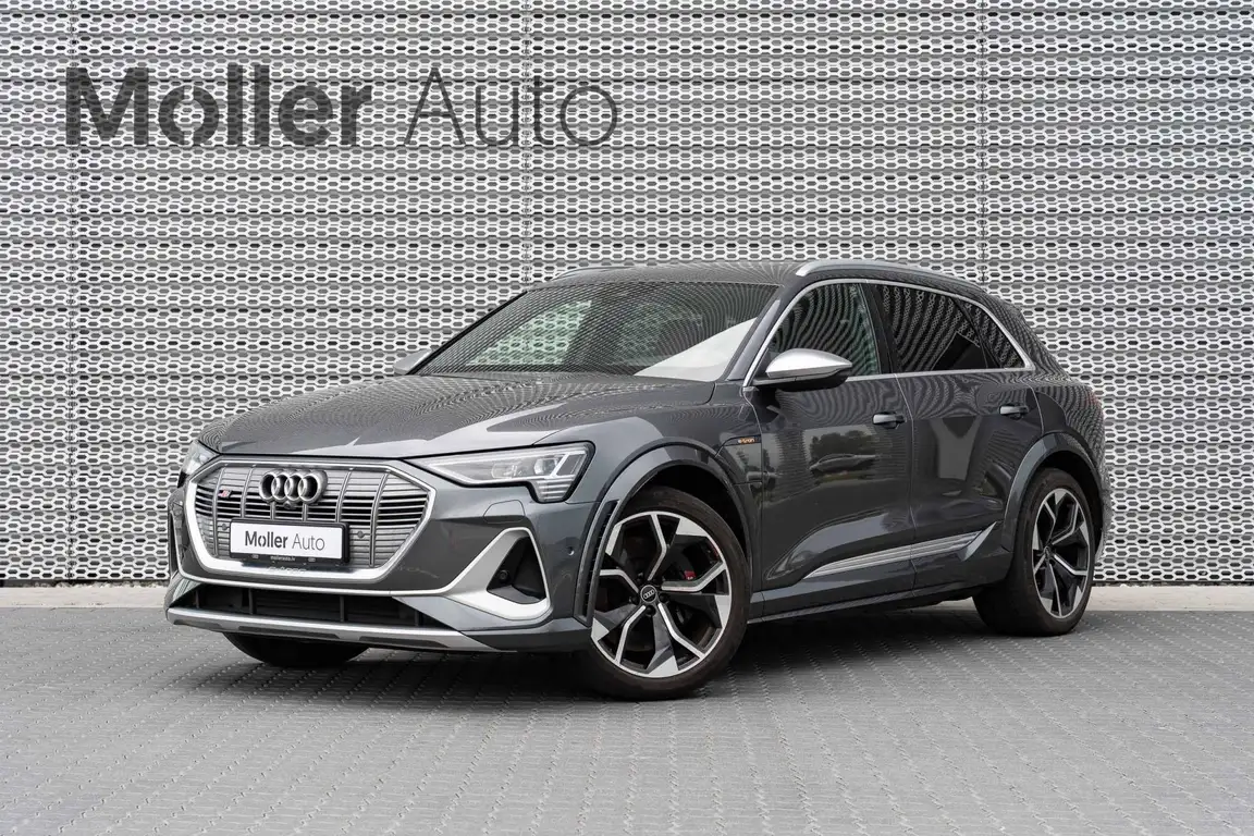 AUDI E-TRON S