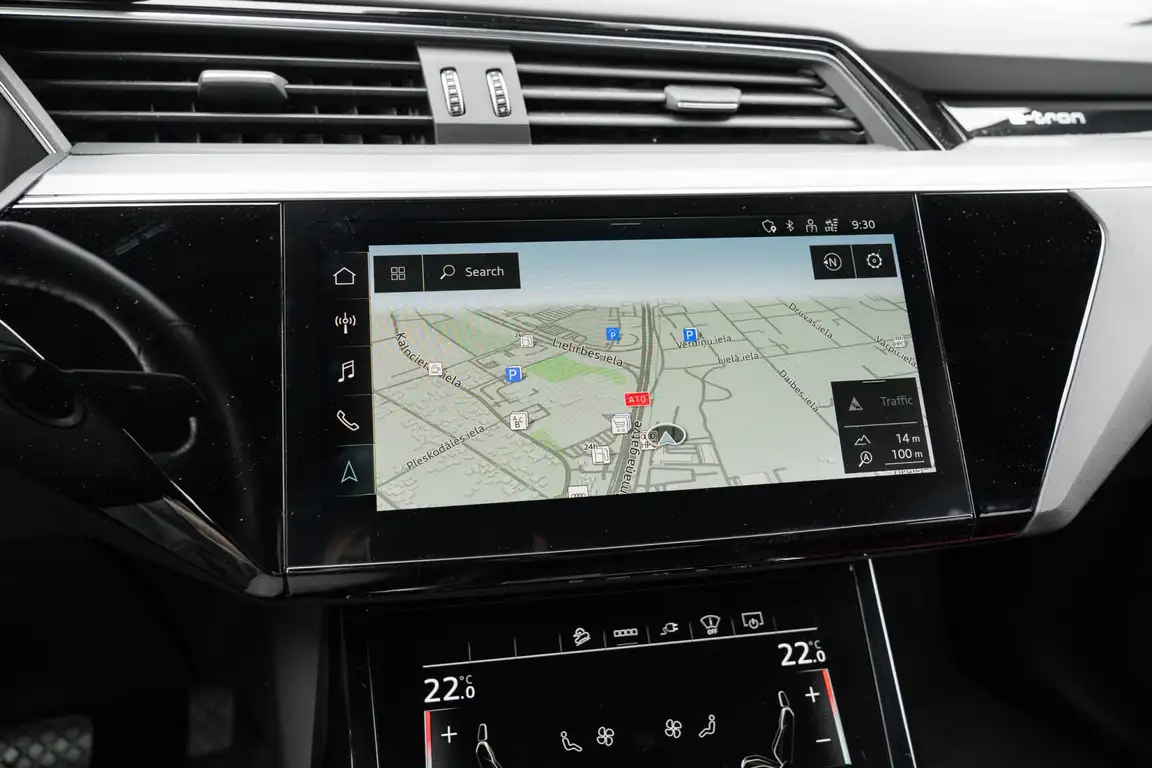 AUDI E-TRON S