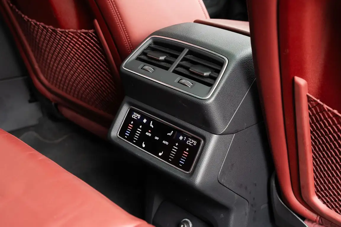 AUDI E-TRON S