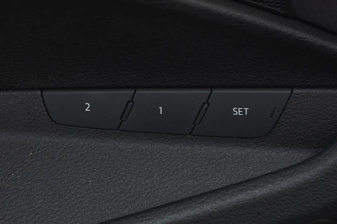 AUDI E-TRON S