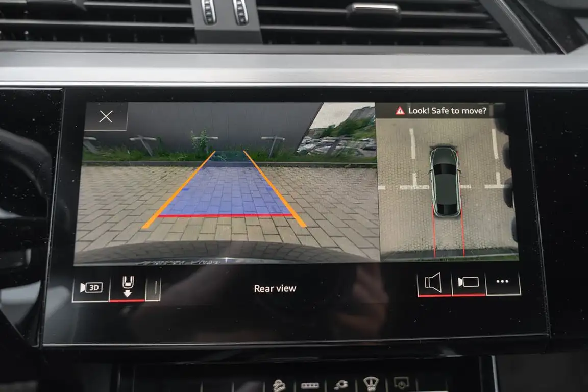 AUDI E-TRON S