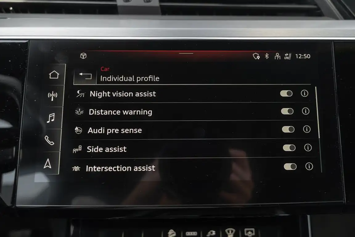 AUDI E-TRON S