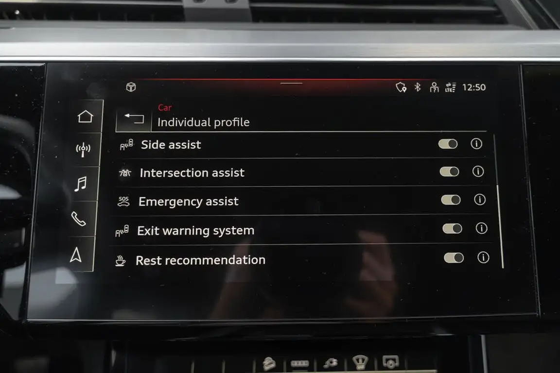 AUDI E-TRON S