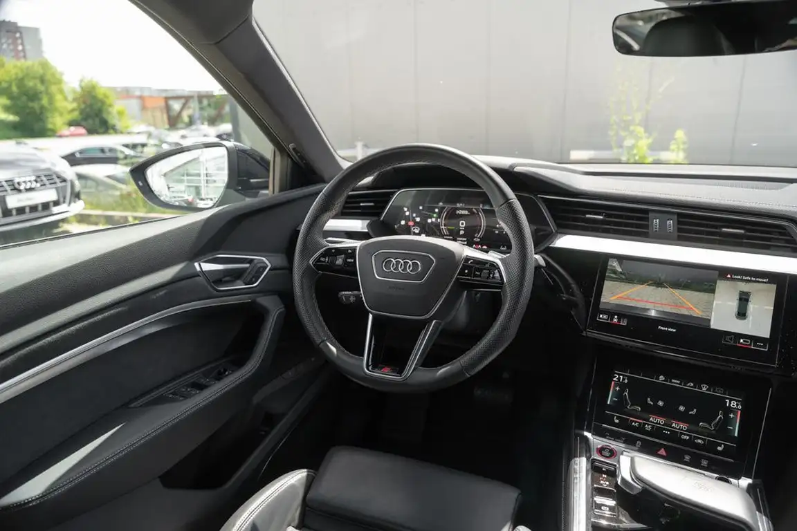 AUDI E-TRON S