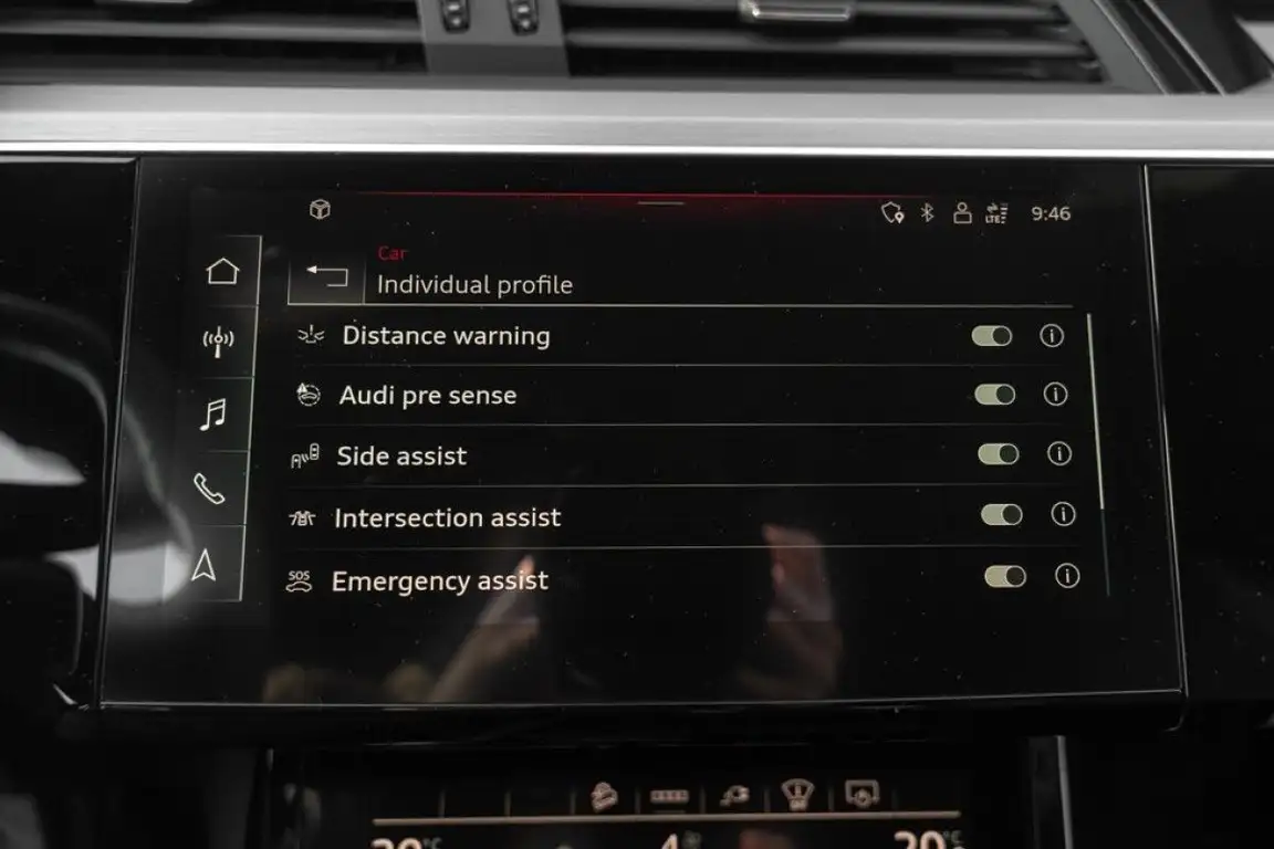 AUDI E-TRON S
