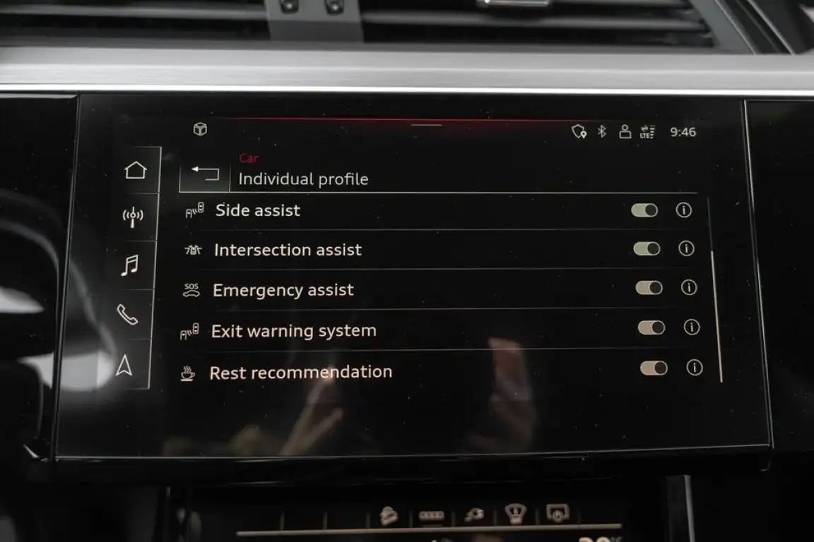 AUDI E-TRON S