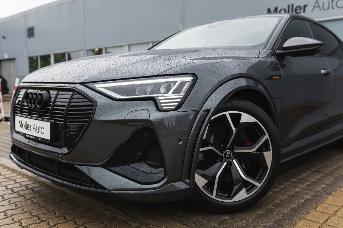 AUDI E-TRON S