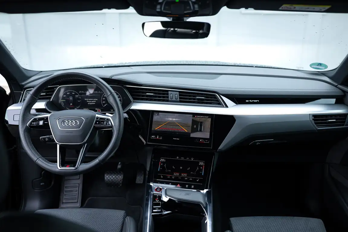 AUDI E-TRON S