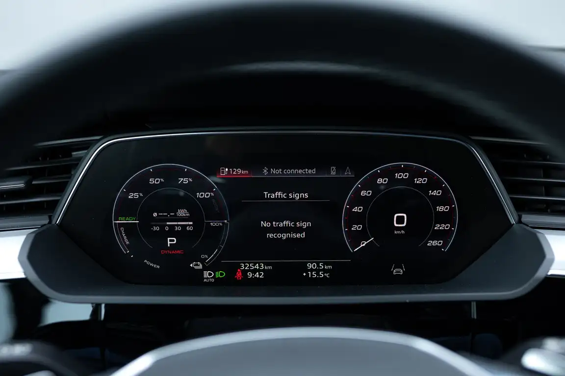 AUDI E-TRON S