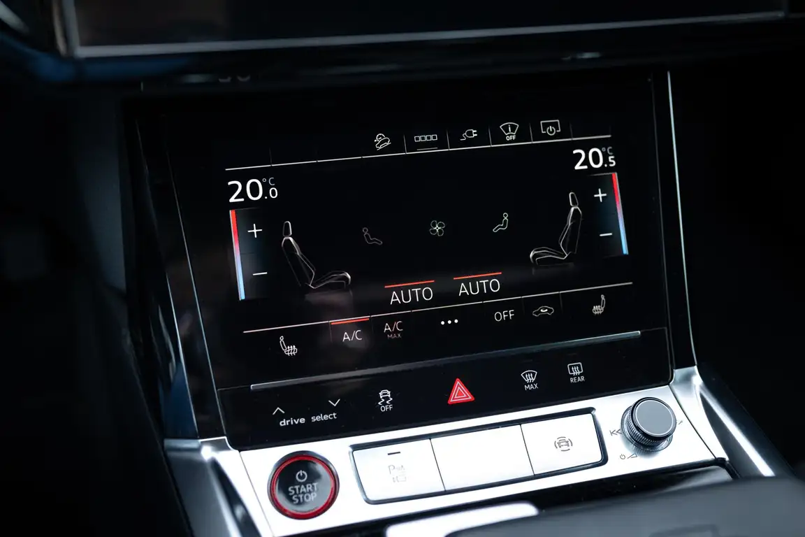 AUDI E-TRON S