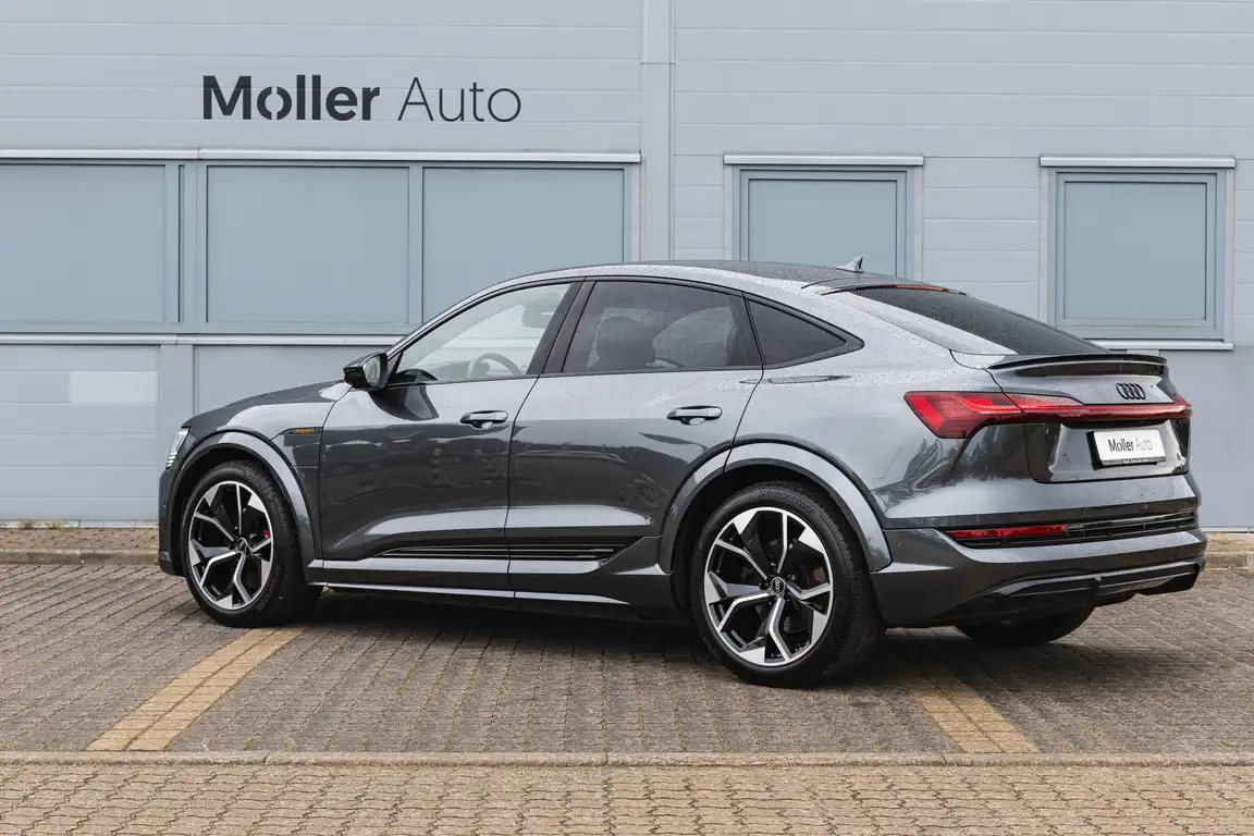 AUDI E-TRON S