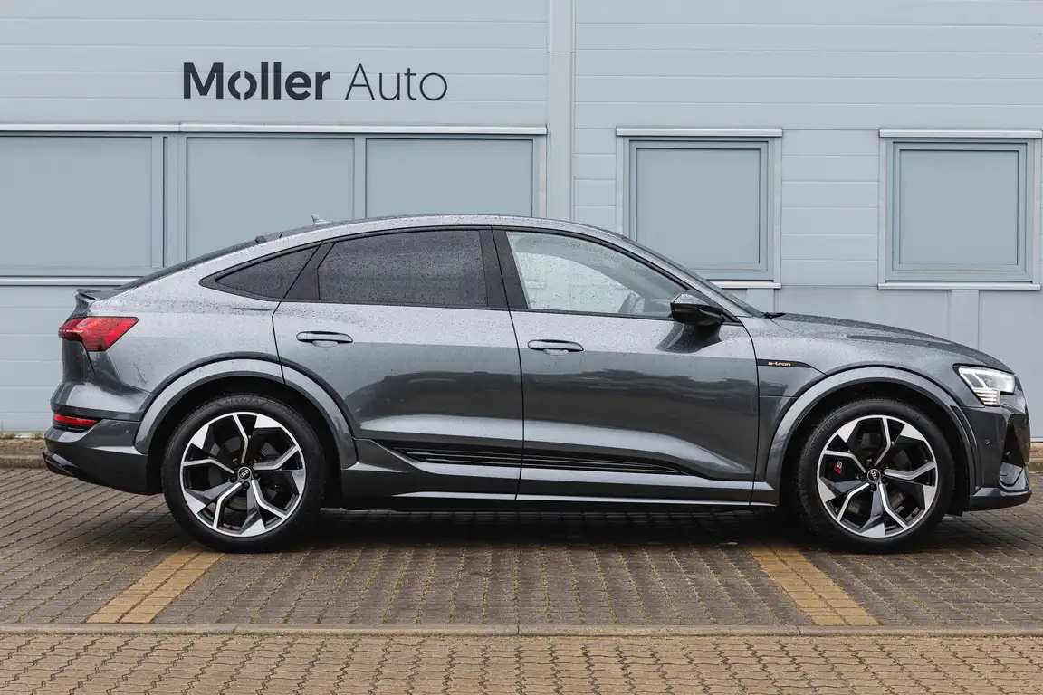 AUDI E-TRON S