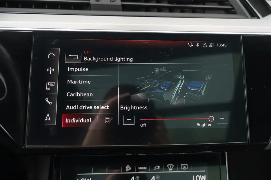 AUDI E-TRON S