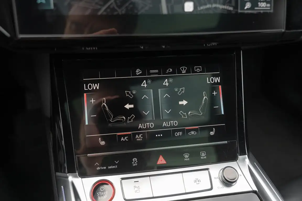 AUDI E-TRON S