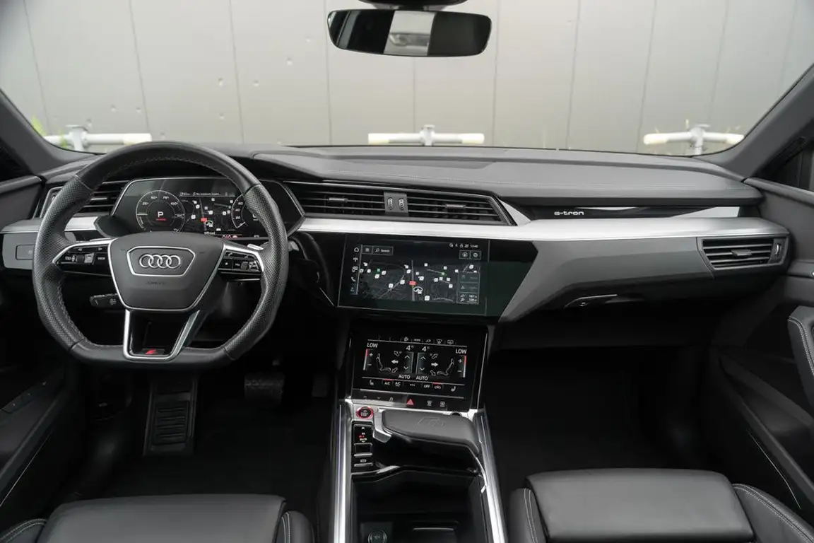 AUDI E-TRON S