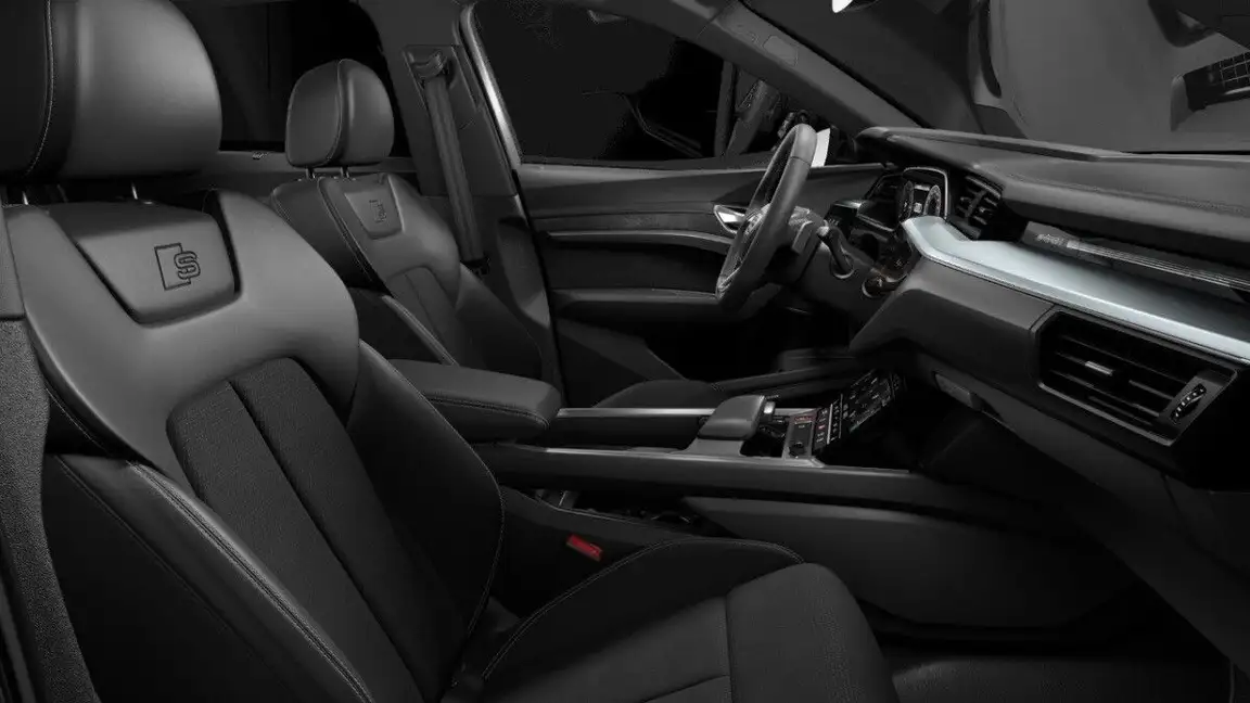 AUDI E-TRON S