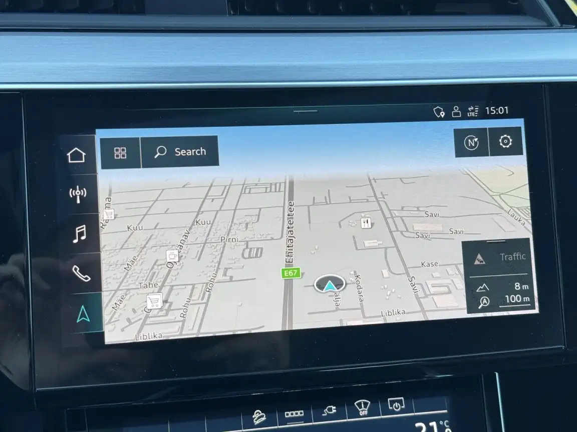AUDI E-TRON