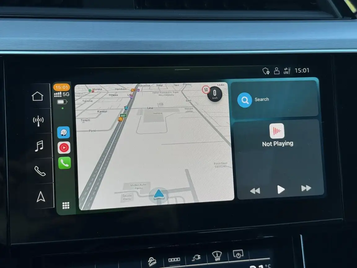 AUDI E-TRON