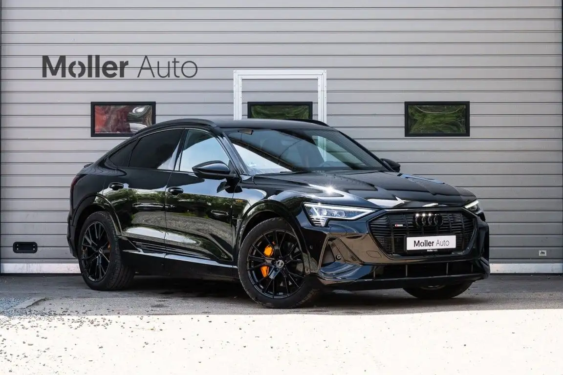 AUDI E-TRON