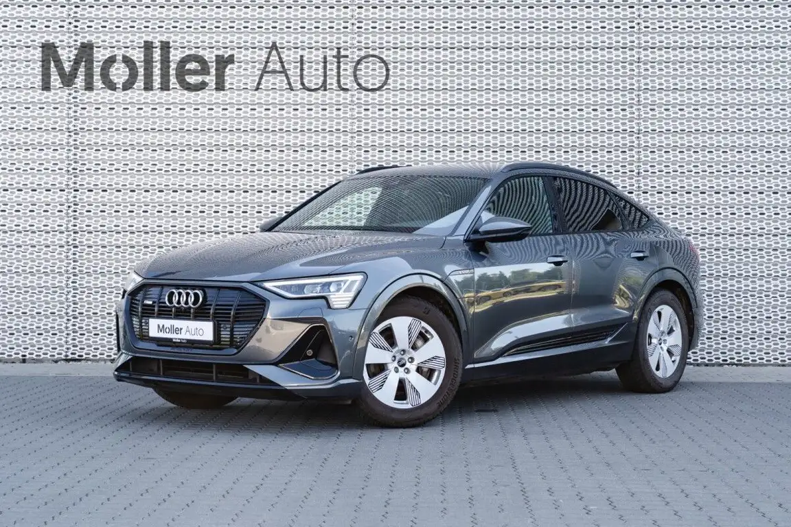 AUDI E-TRON