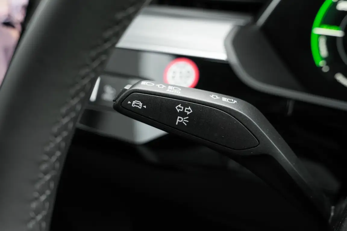 AUDI E-TRON SPORTBACK