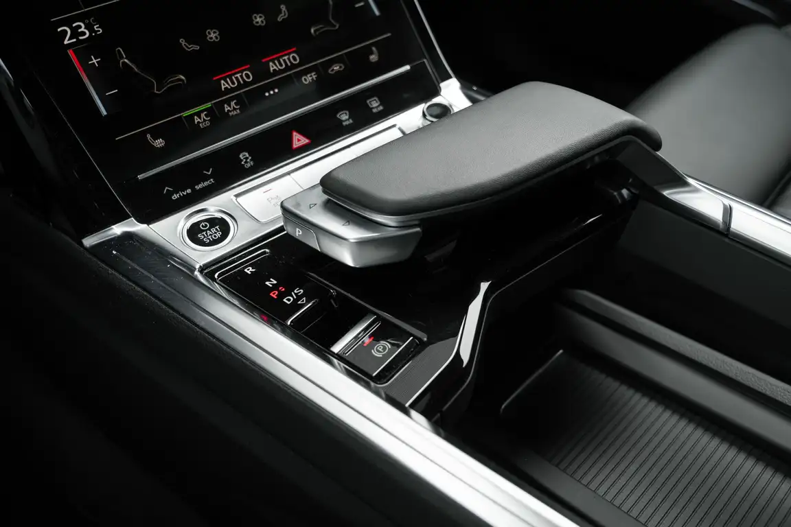 AUDI E-TRON SPORTBACK