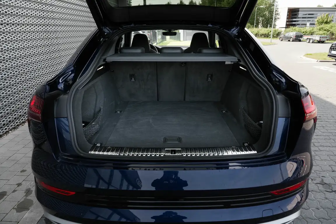 AUDI E-TRON SPORTBACK