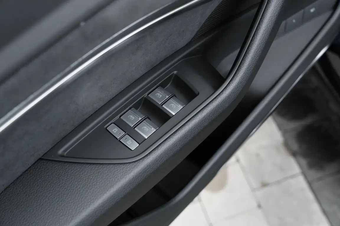 AUDI E-TRON SPORTBACK
