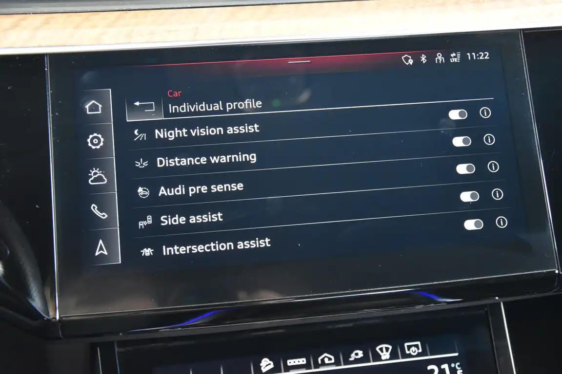 AUDI E-TRON