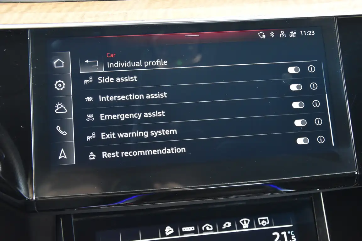 AUDI E-TRON