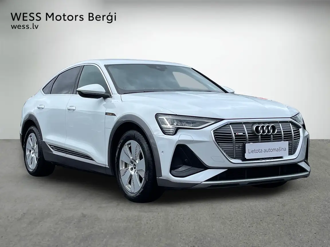 AUDI E-TRON