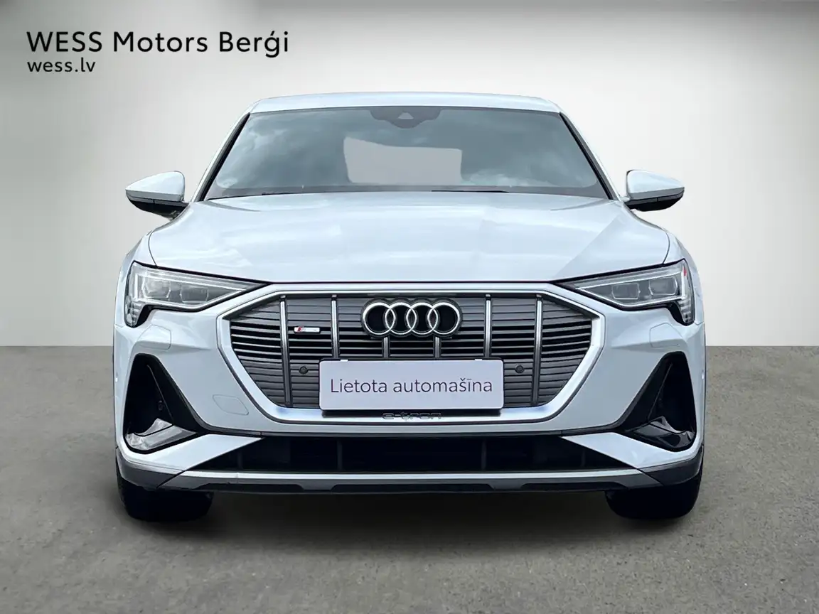 AUDI E-TRON