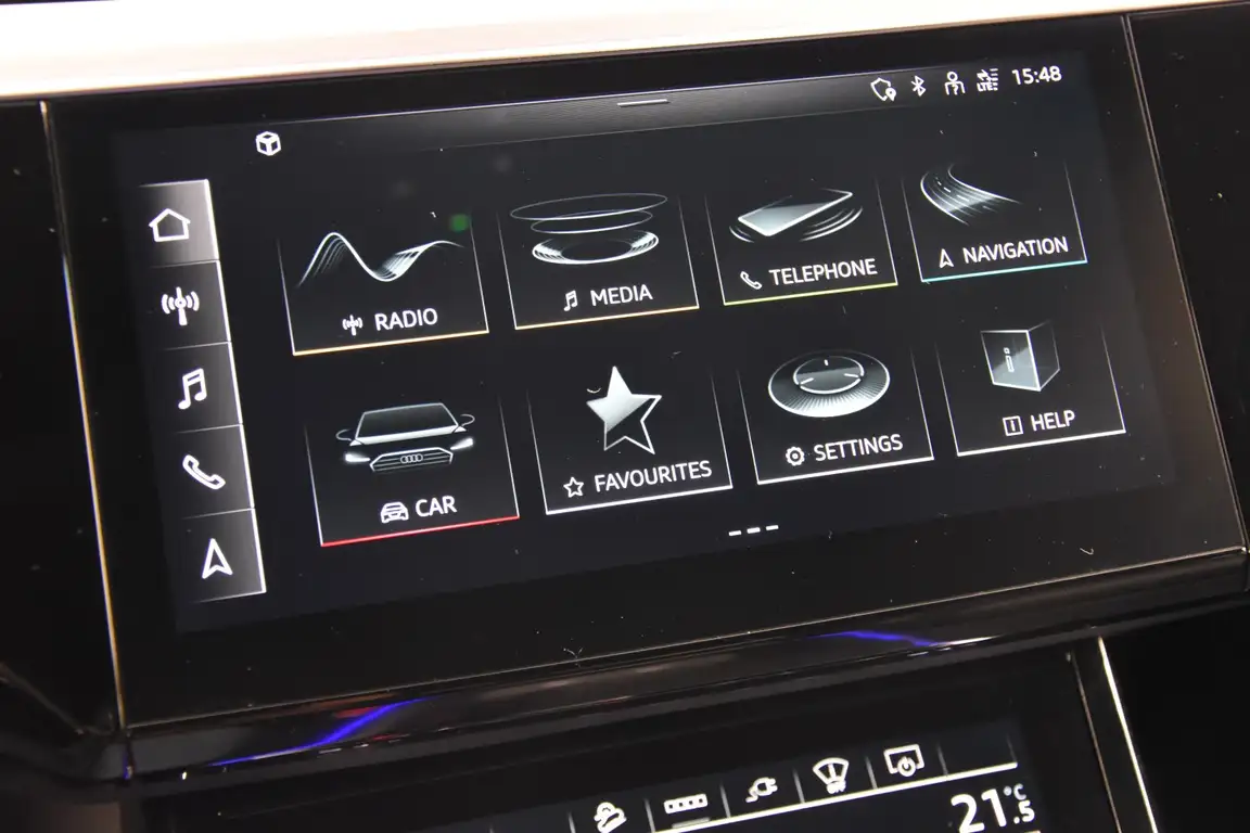 AUDI E-TRON