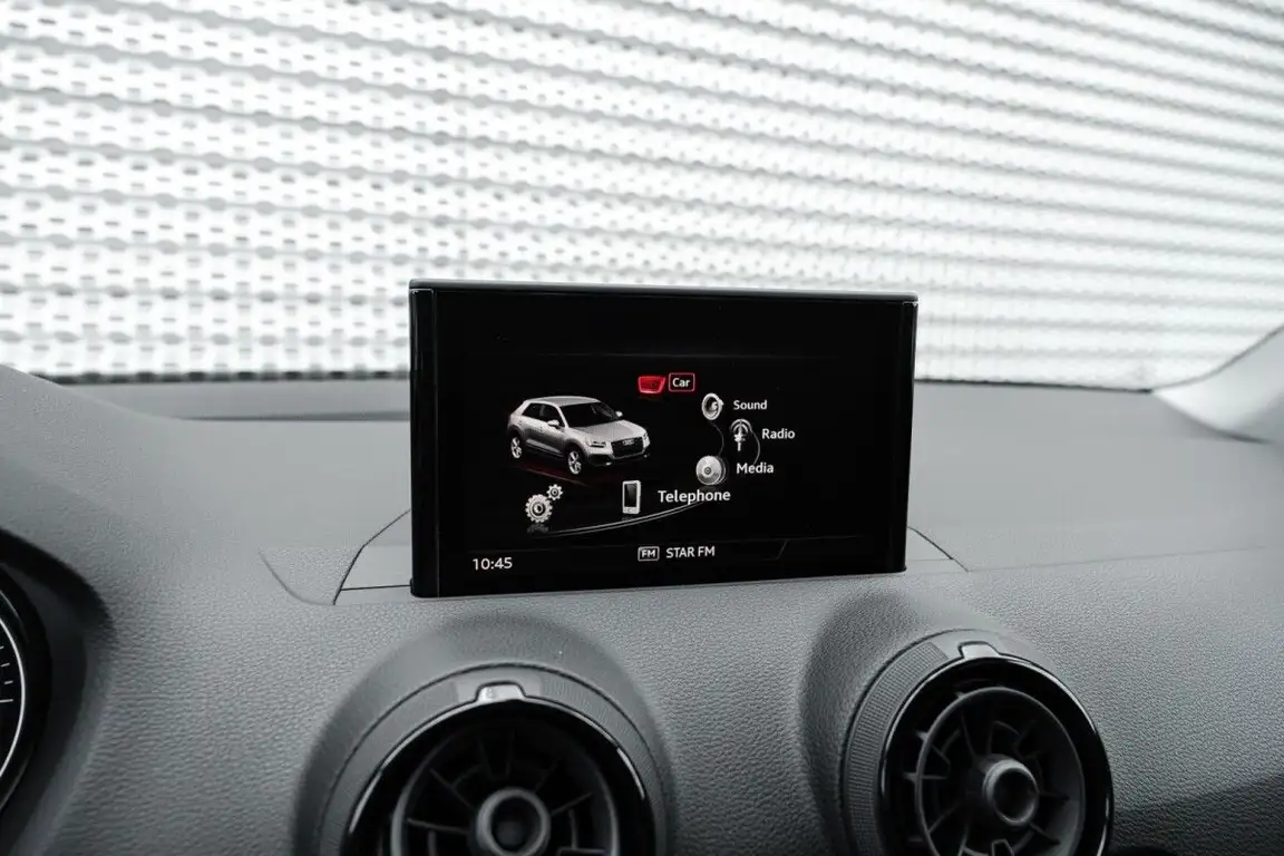 AUDI Q2