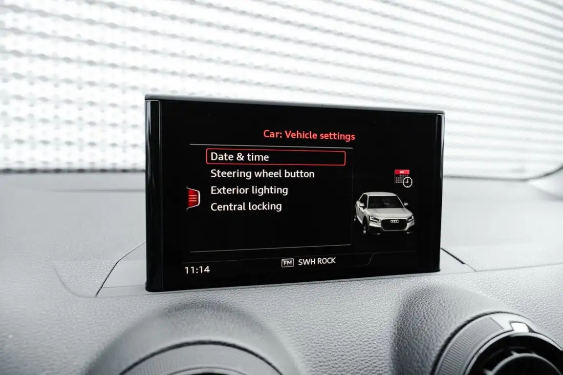 AUDI Q2
