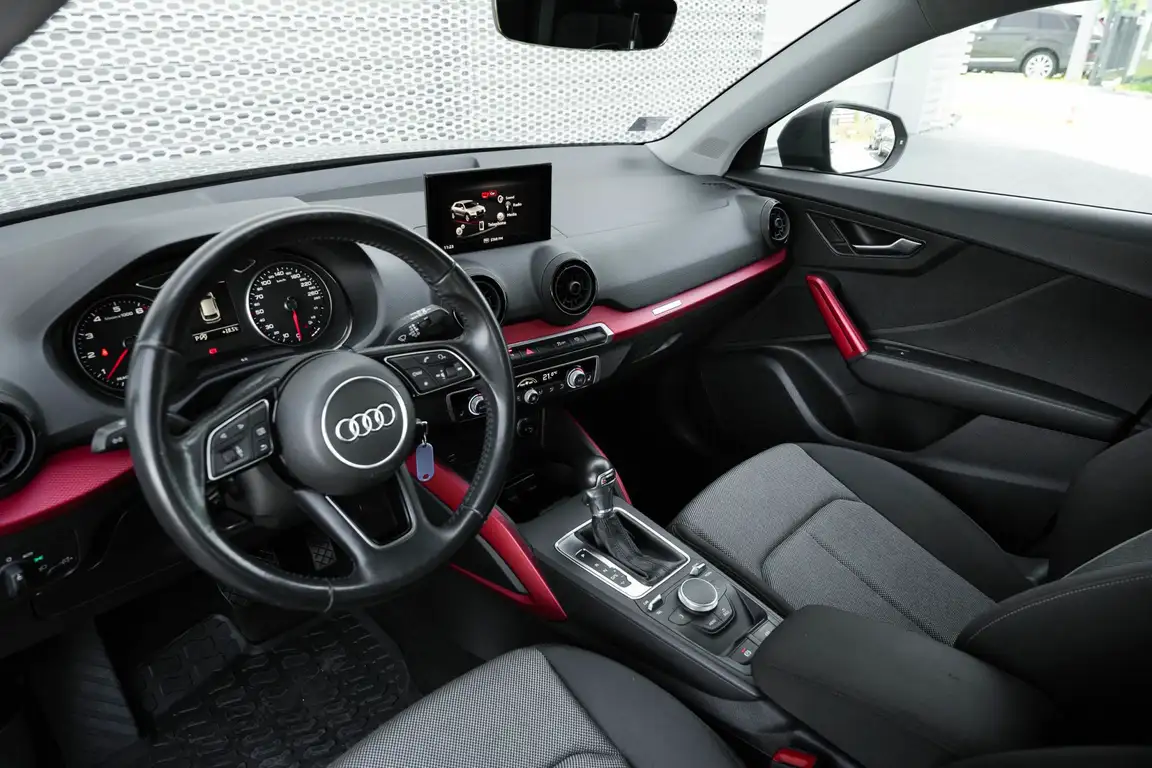 AUDI Q2
