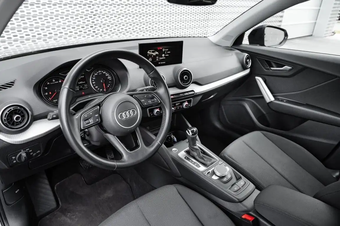 AUDI Q2
