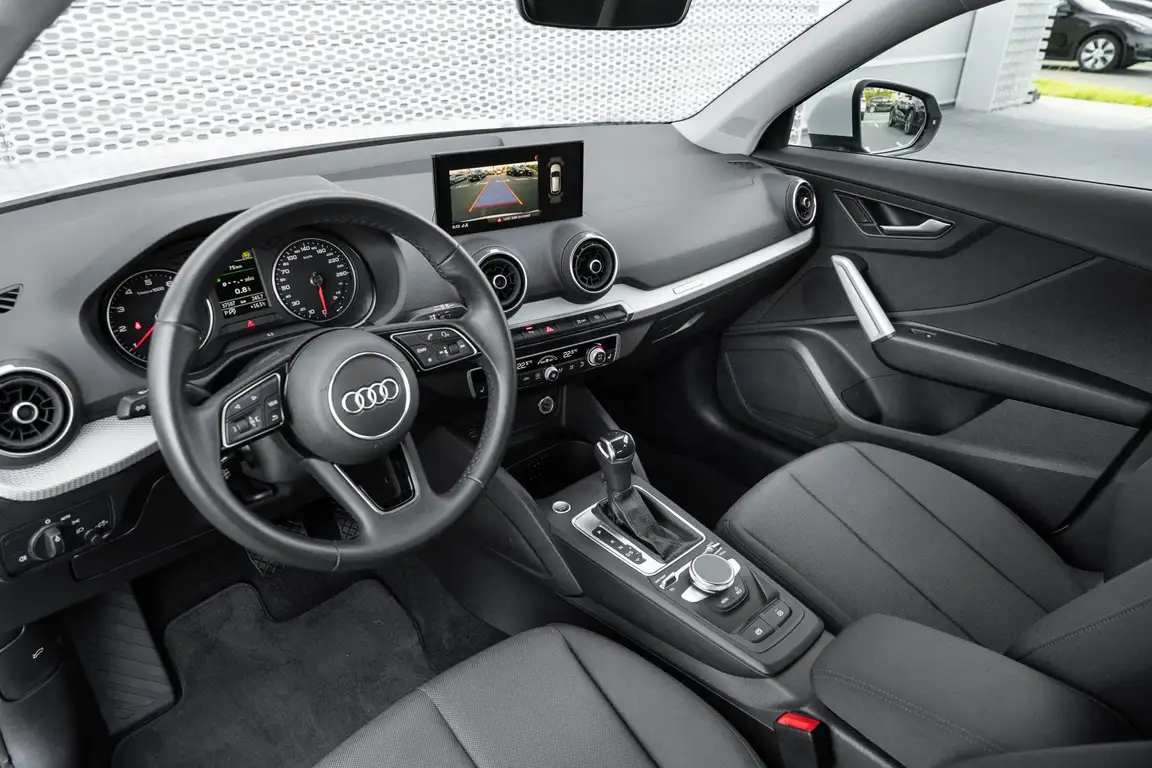 AUDI Q2
